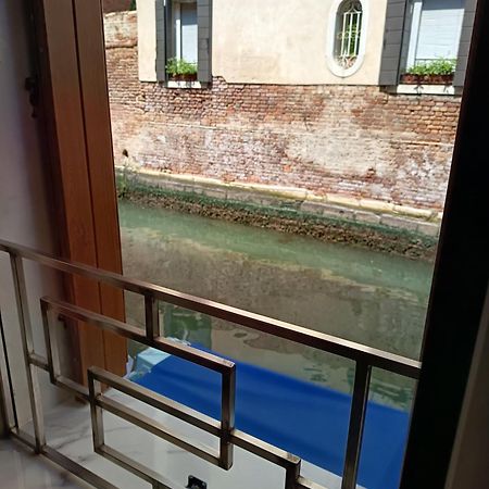 Ca Lucia Canal View Venice Exterior photo