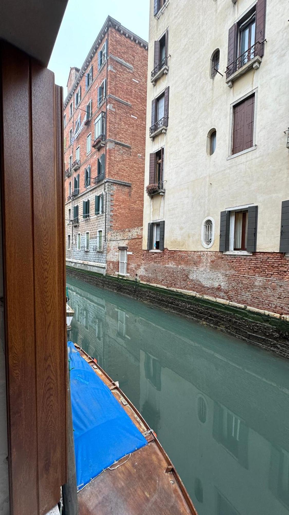 Ca Lucia Canal View Venice Exterior photo